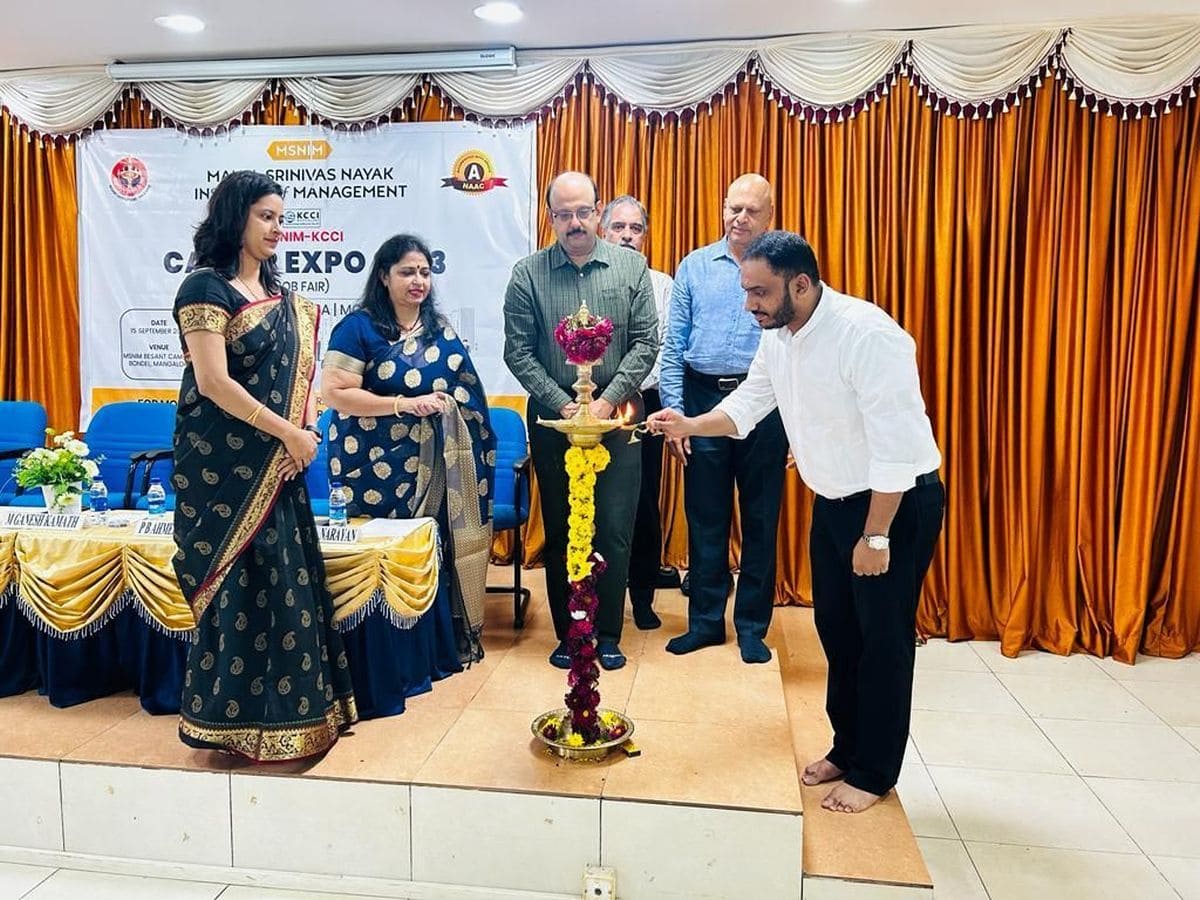 MoU signing between Kanara Chamber of Commerce and Industry (KCCI) and The Yenepoya Institute of Arts, Science, Commerce & Management (YIASCM)